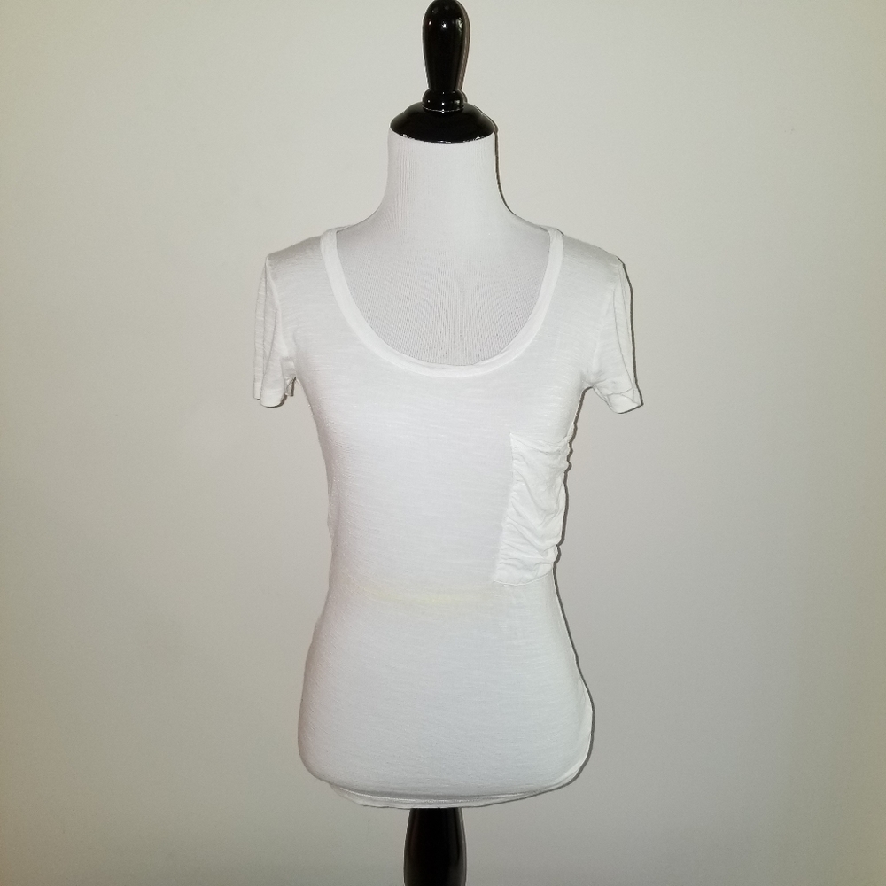 Women's sz S P White Tee Tshirt URBAN BEHAVIOR